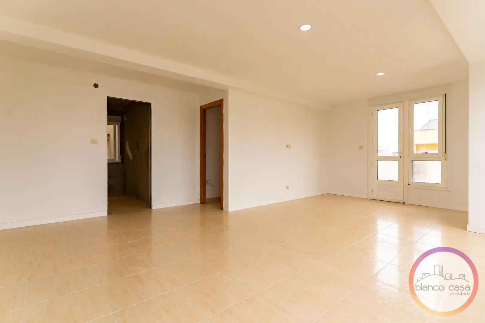 Flat for sale in Carballo