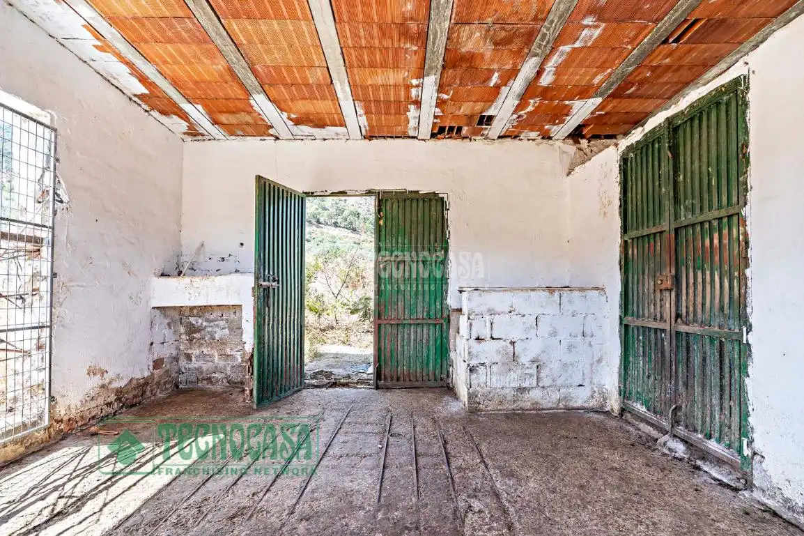 Land for sale in Tolox