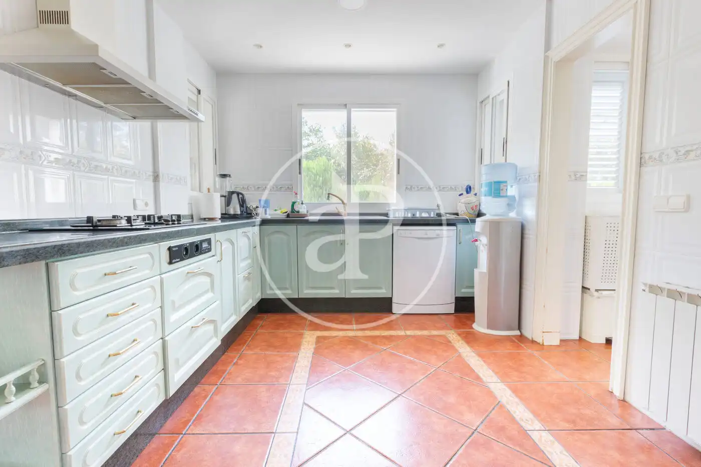 Cocina de Casa o chalet en venta en Chiva con Calefacción, Jardín privado y Terraza