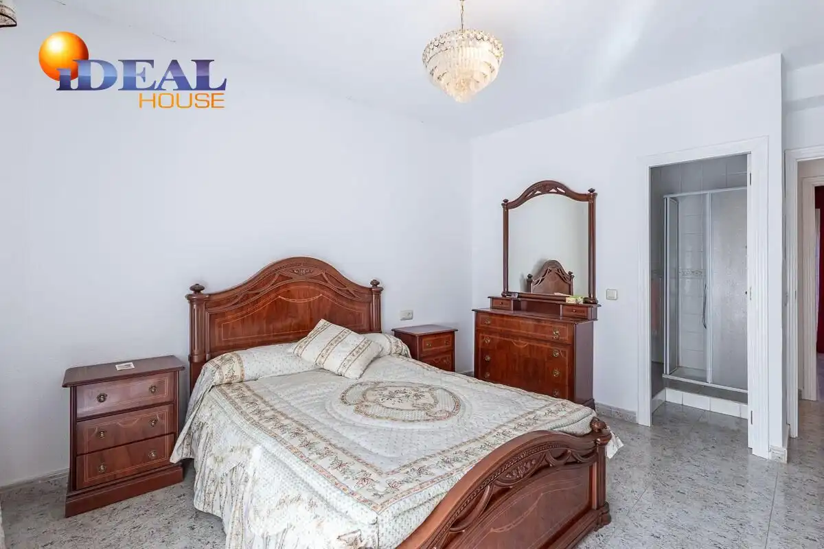 Bedroom of Flat for sale in Los Villares  with Furnished and Balcony