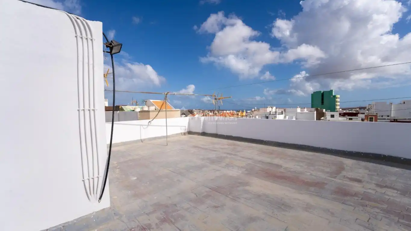 Terraza de Piso en venta en Telde con Balcón
