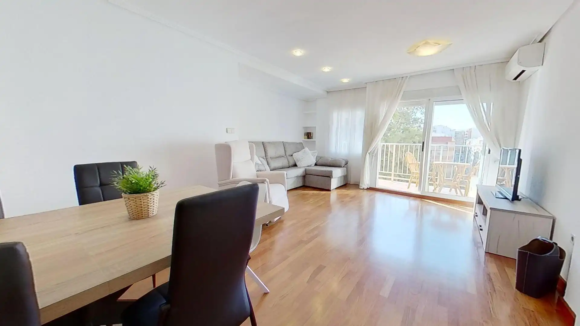 Flat for rent in ABEN AL ABBAR, 18, Albors