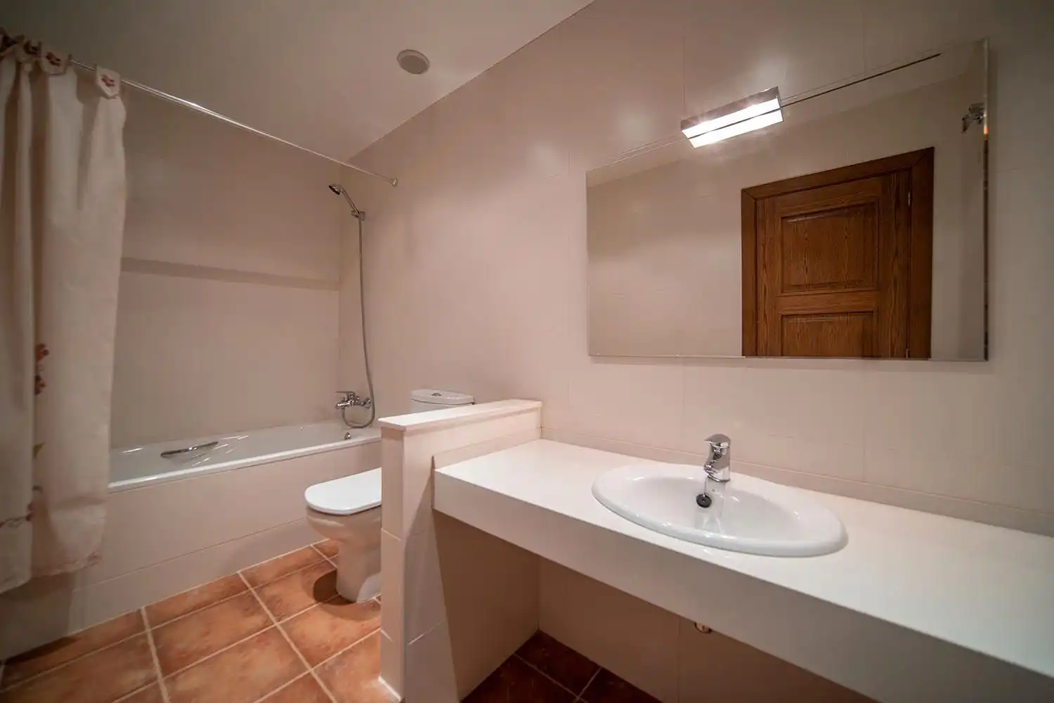 Baño de Casa o chalet en venta en Vielha e Mijaran con Jardín privado, Parquet y Terraza