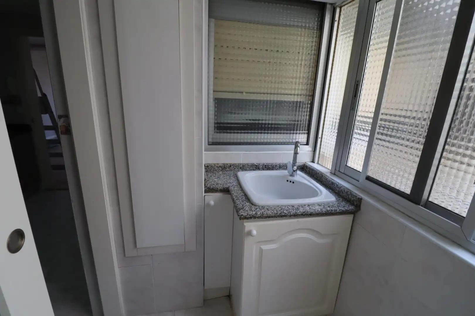 Bathroom of Flat for rent in Valencia  with Air Conditioner