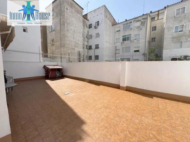 Terrassa de Pis en venda en  Albacete Capital amb Aire condicionat, Calefacció i Traster