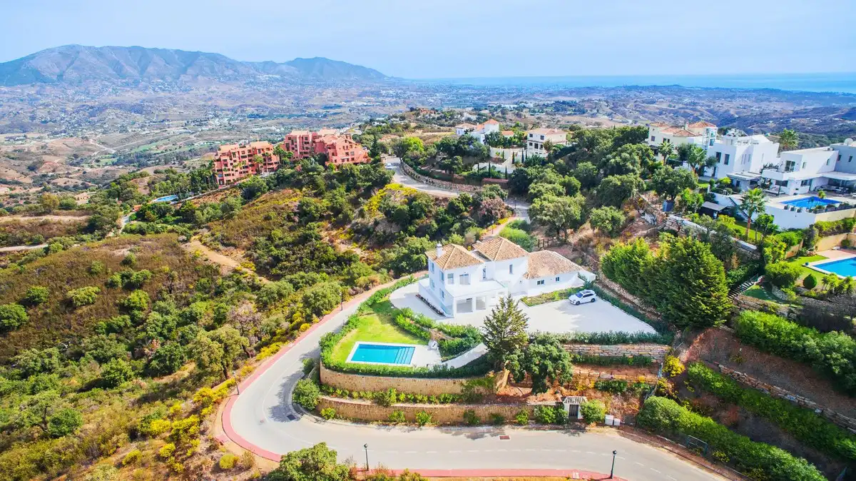 Terraced house for sale in La Mairena