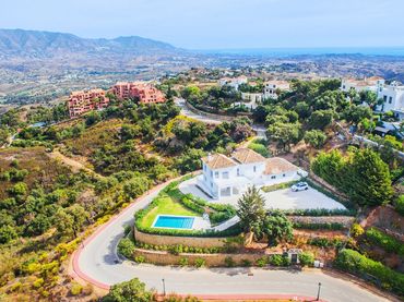 Terraced house for sale in La Mairena