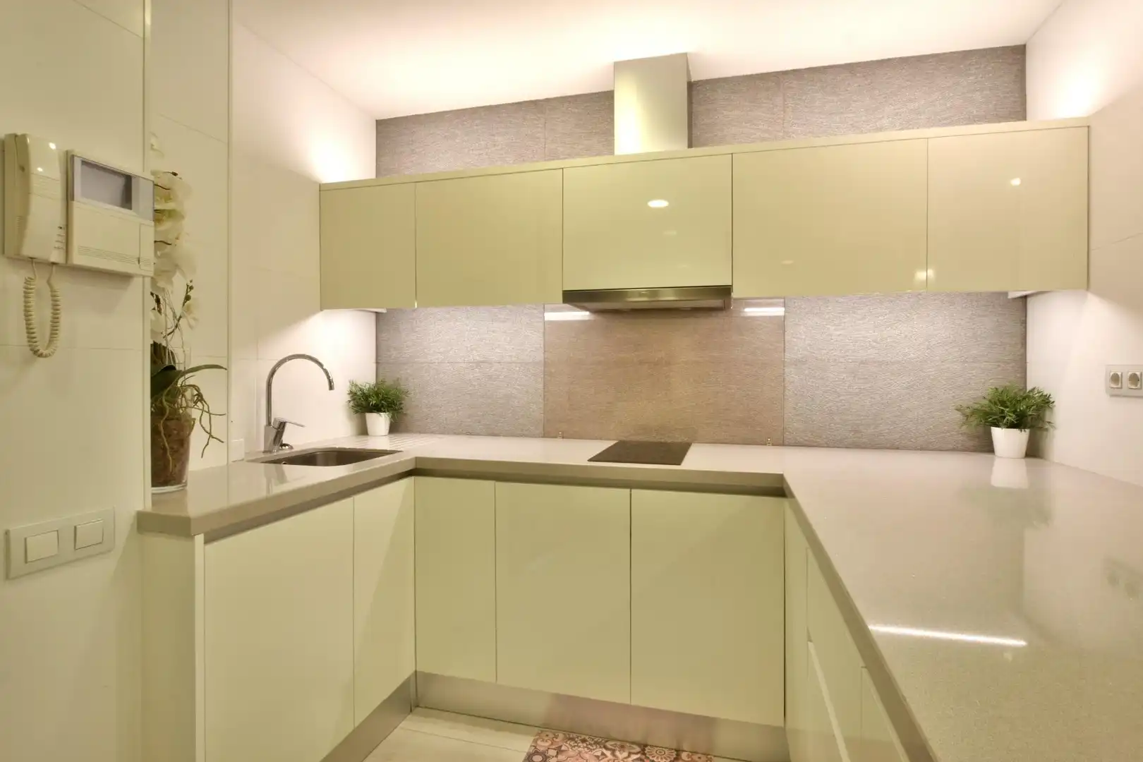 Cocina de Piso en venta en Barcelona con Parquet, Terraza y Balcón