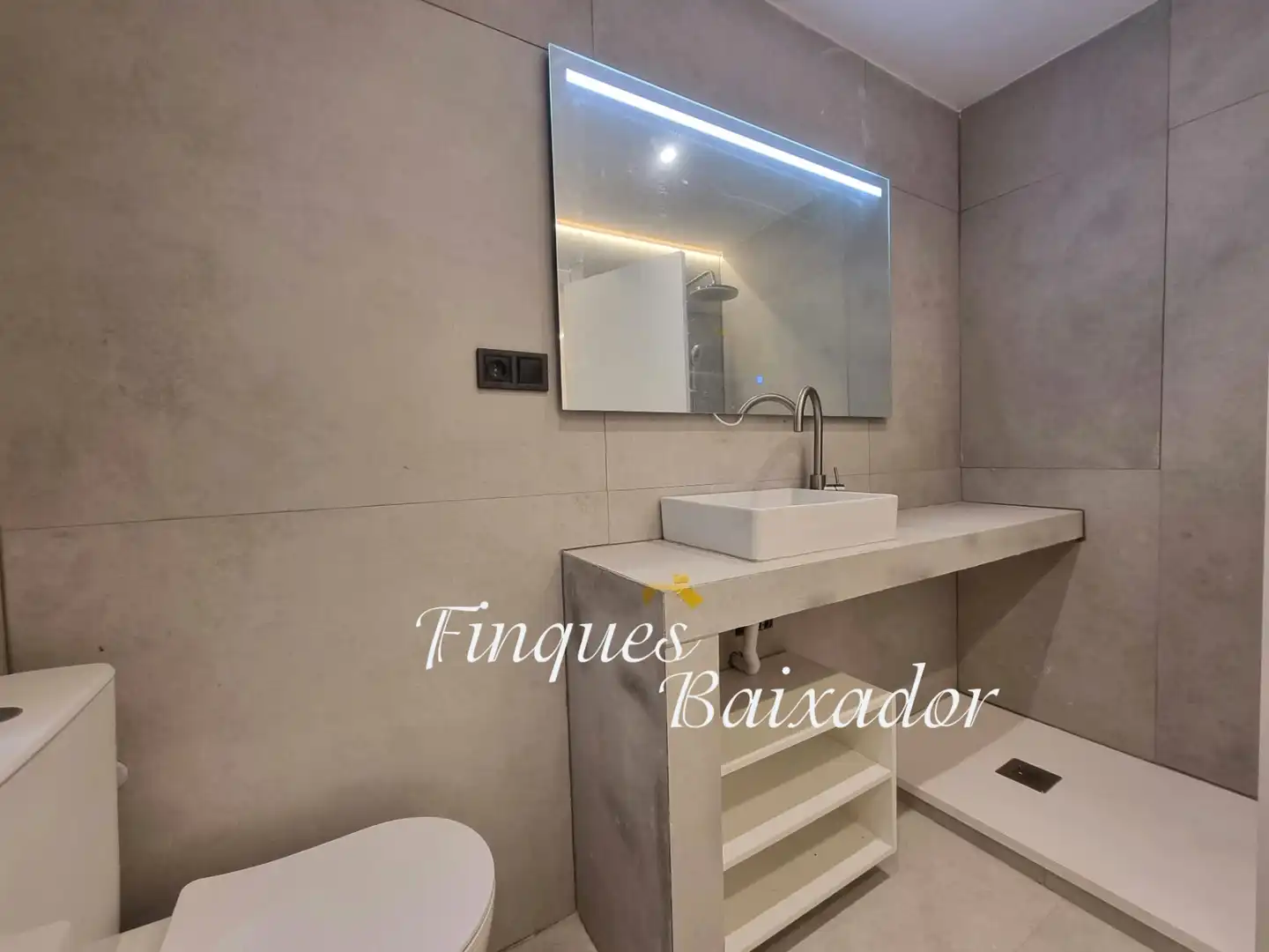 Flat for sale in Carrer de Vicenta Escoda, imagen 10