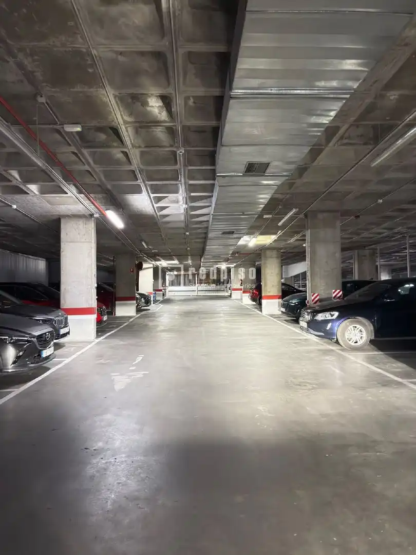 Parking de Garaje de alquiler en Ensanche
