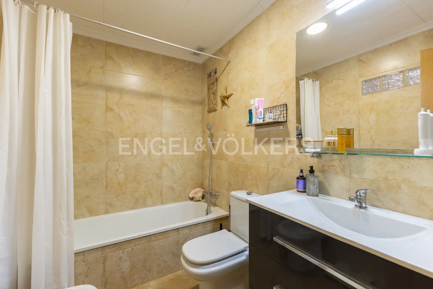 Houses for rent in Chiva, Valencia
