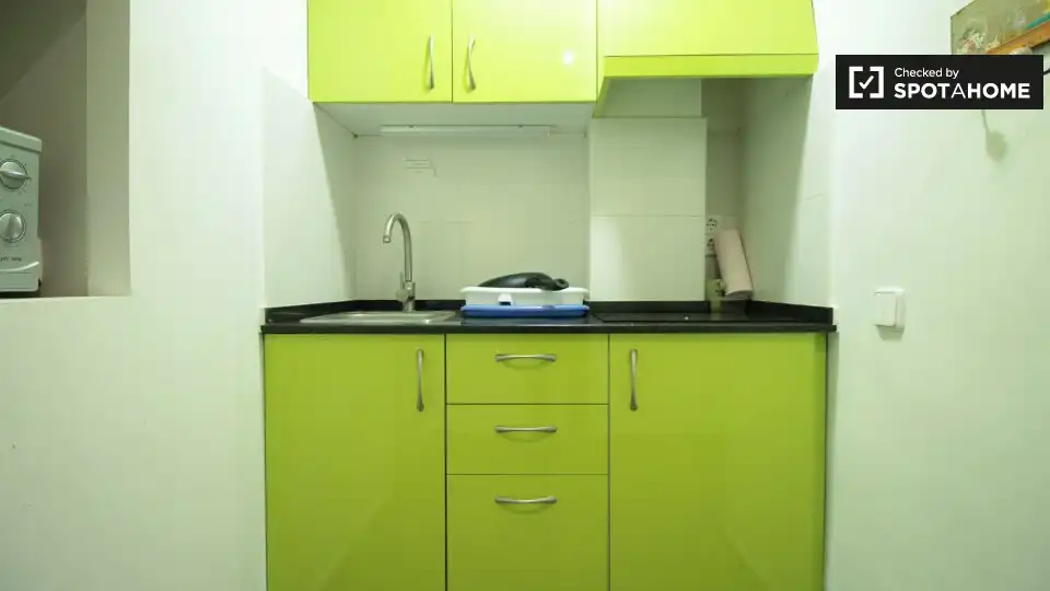 Flat with terrace to rent in Ciutat Vella, imagen 6