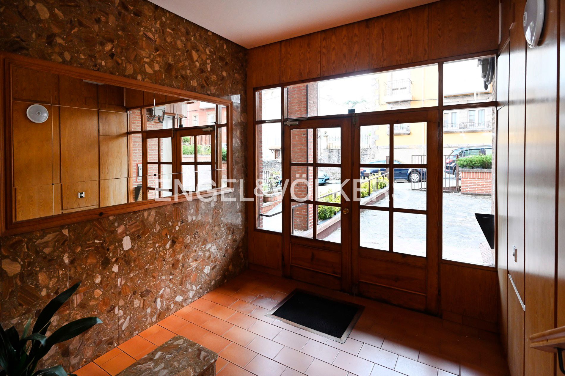 Attic for sale in Reinosa  with Air Conditioner and Heating