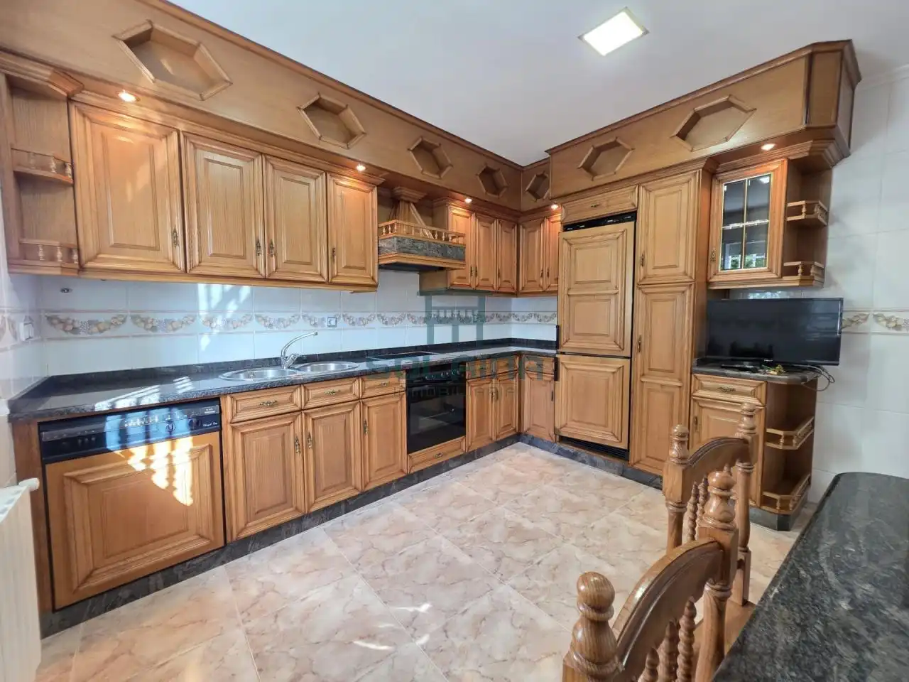 Cocina de Casa o chalet en venta en A Merca   con Calefacción, Jardín privado y Terraza