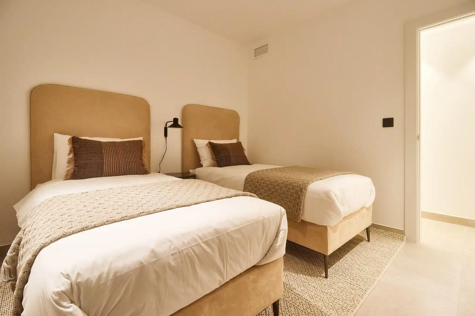 Apartamento con terraza en venta en Puerto Deportivo, imagen 11