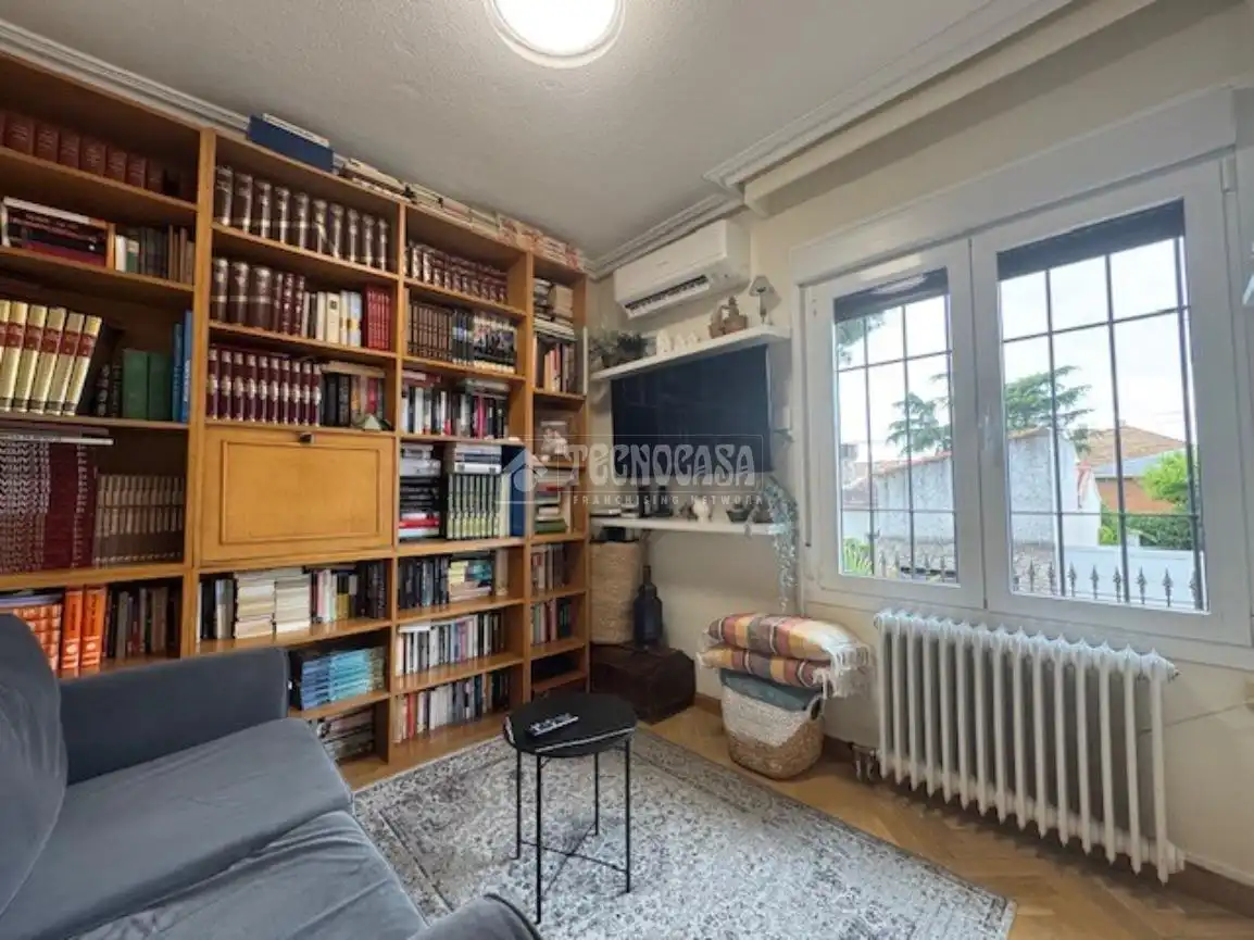 Living room of Detached homes for sale in Las Rozas de Madrid  with Air Conditioner, Heating and Private garden