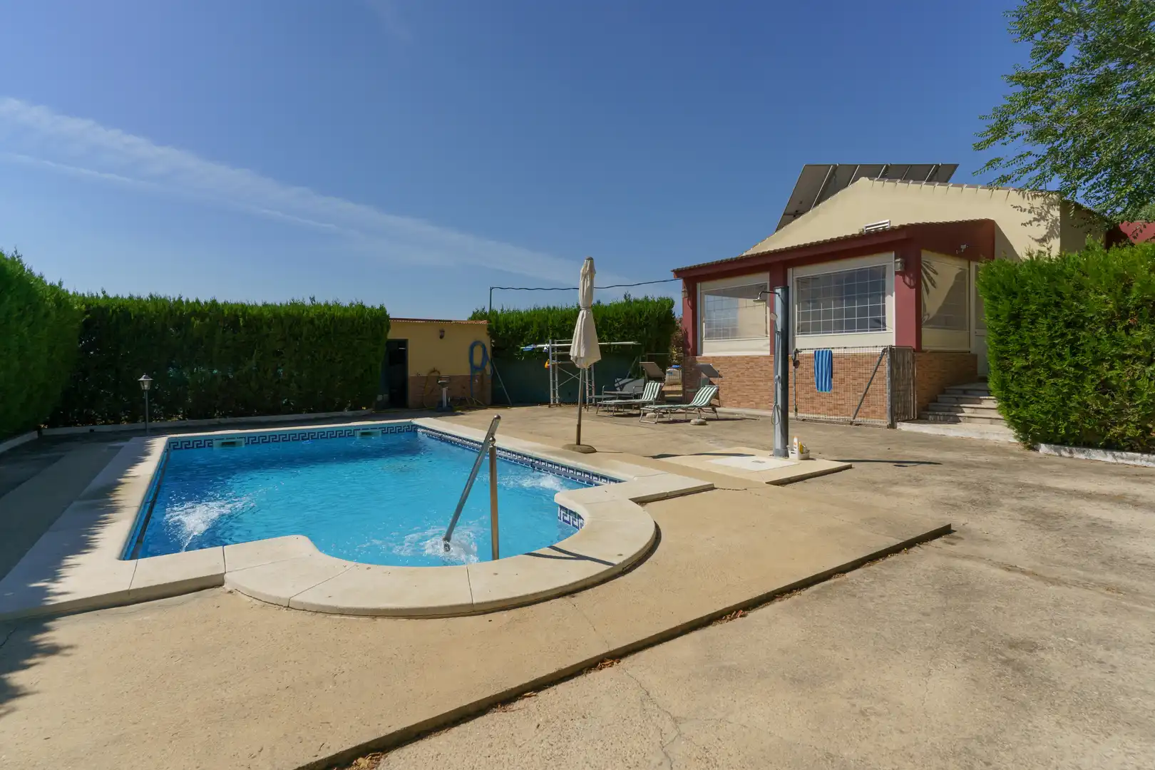 Piscina de Finca rústica en venta en La Palma del Condado con Jardín privado, Terraza y Piscina