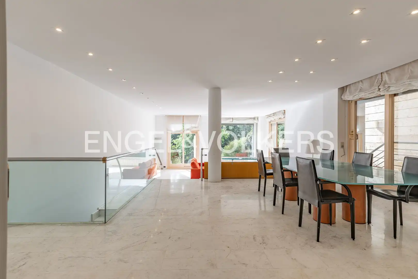 Comedor de Casa o chalet en venta en Sant Cugat del Vallès con Aire acondicionado, Calefacción y Jardín privado