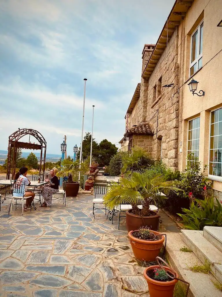 Terrasse von Gebäude zum Verkauf in Guadarrama