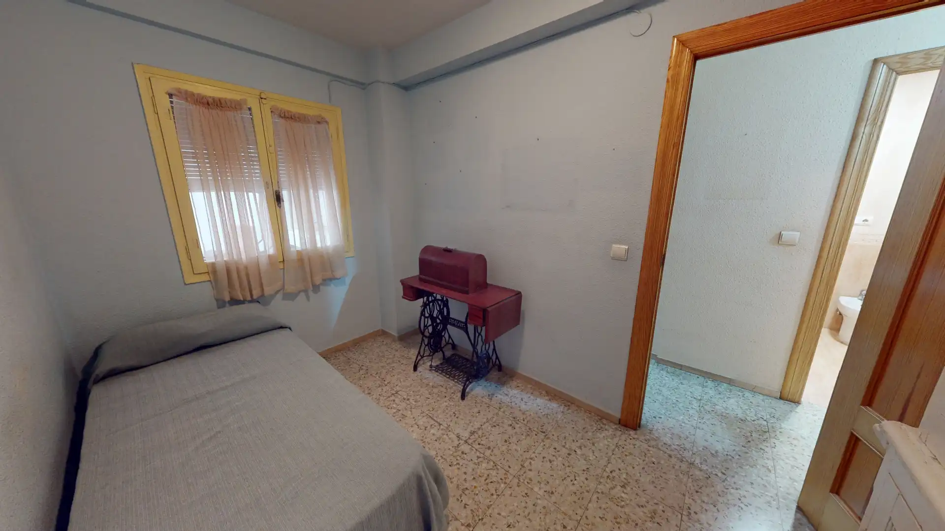 Bedroom of Flat for sale in Alicante / Alacant  with Air Conditioner and Furnished