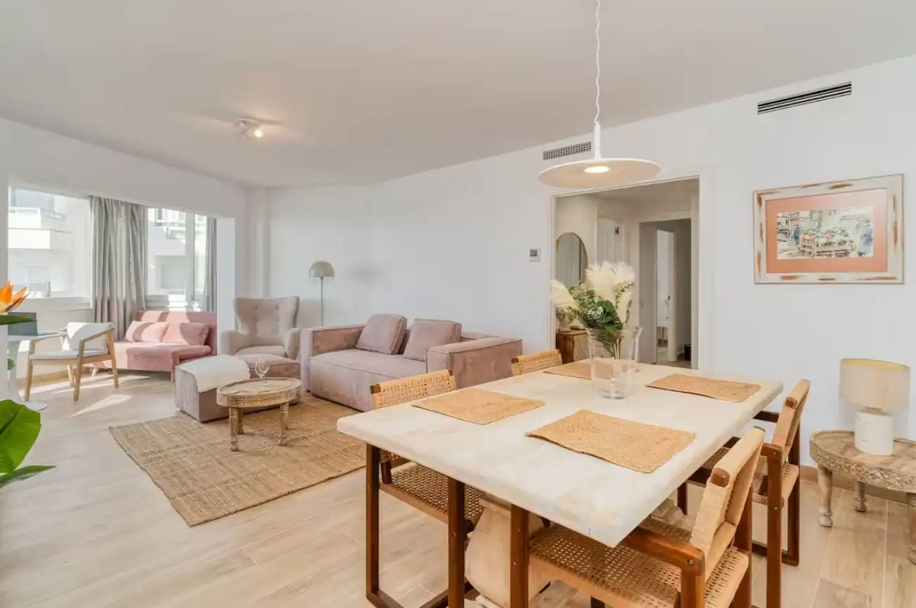 Apartments for rent in Avenida Severo Ochoa, 16, Playa Bajadilla - Puertos