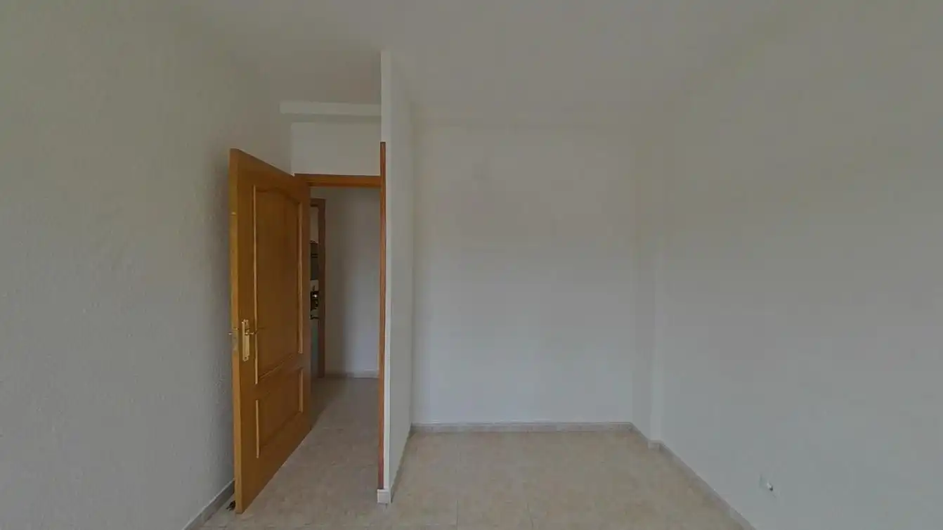 Bedroom of Flat for sale in Parla