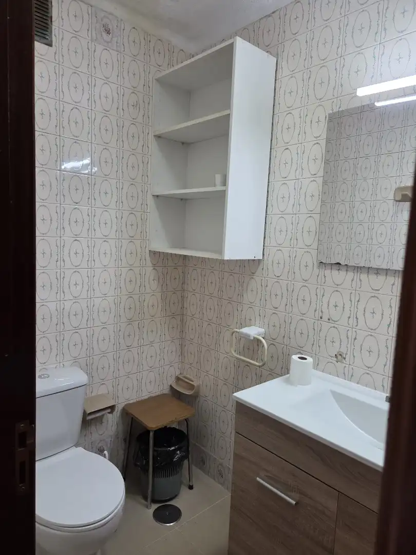 Badezimmer von Wohnung zur Miete in Santiago de Compostela  mit Möbliert