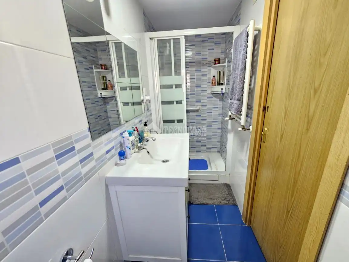 Baño de Casa adosada en venta en Madrid con Calefacción