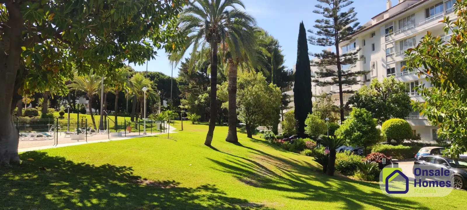 Jardín de Apartamento en venta en Marbella con Terraza, Trastero y Piscina comunitaria