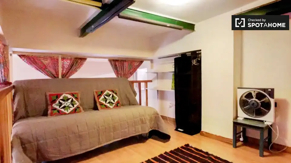 Habitació a Embajadores - Lavapiés