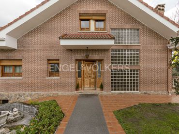 Haus mit Pool zum Verkauf in Cerro Alarcón