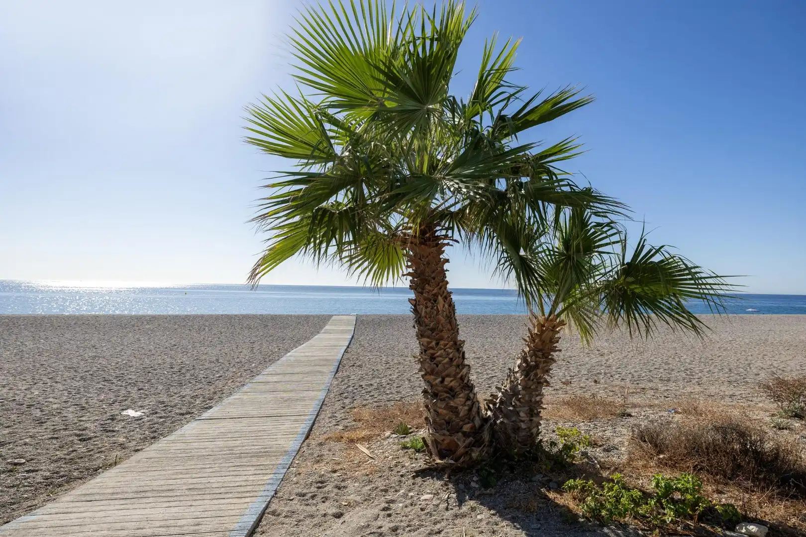 Außenansicht von Einfamilien-Reihenhaus zum Verkauf in Motril mit Klimaanlage, Möbliert und Balkon