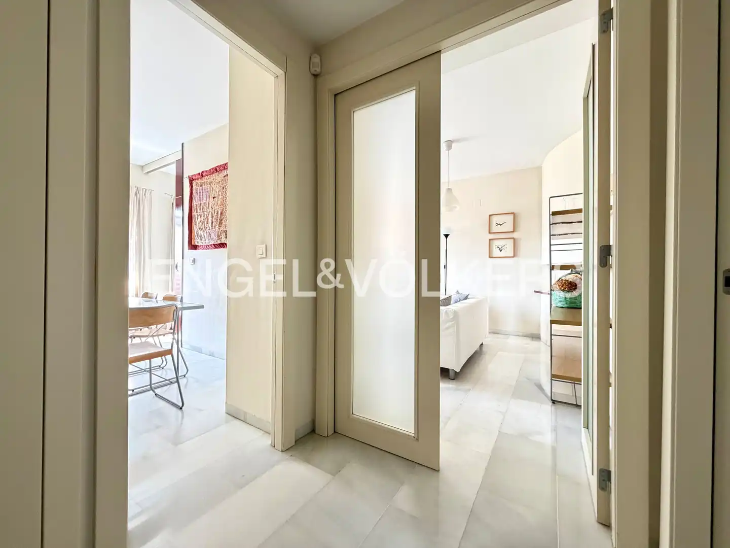 Flat for rent in Sevilla  with Air Conditioner, Heating and Storage room