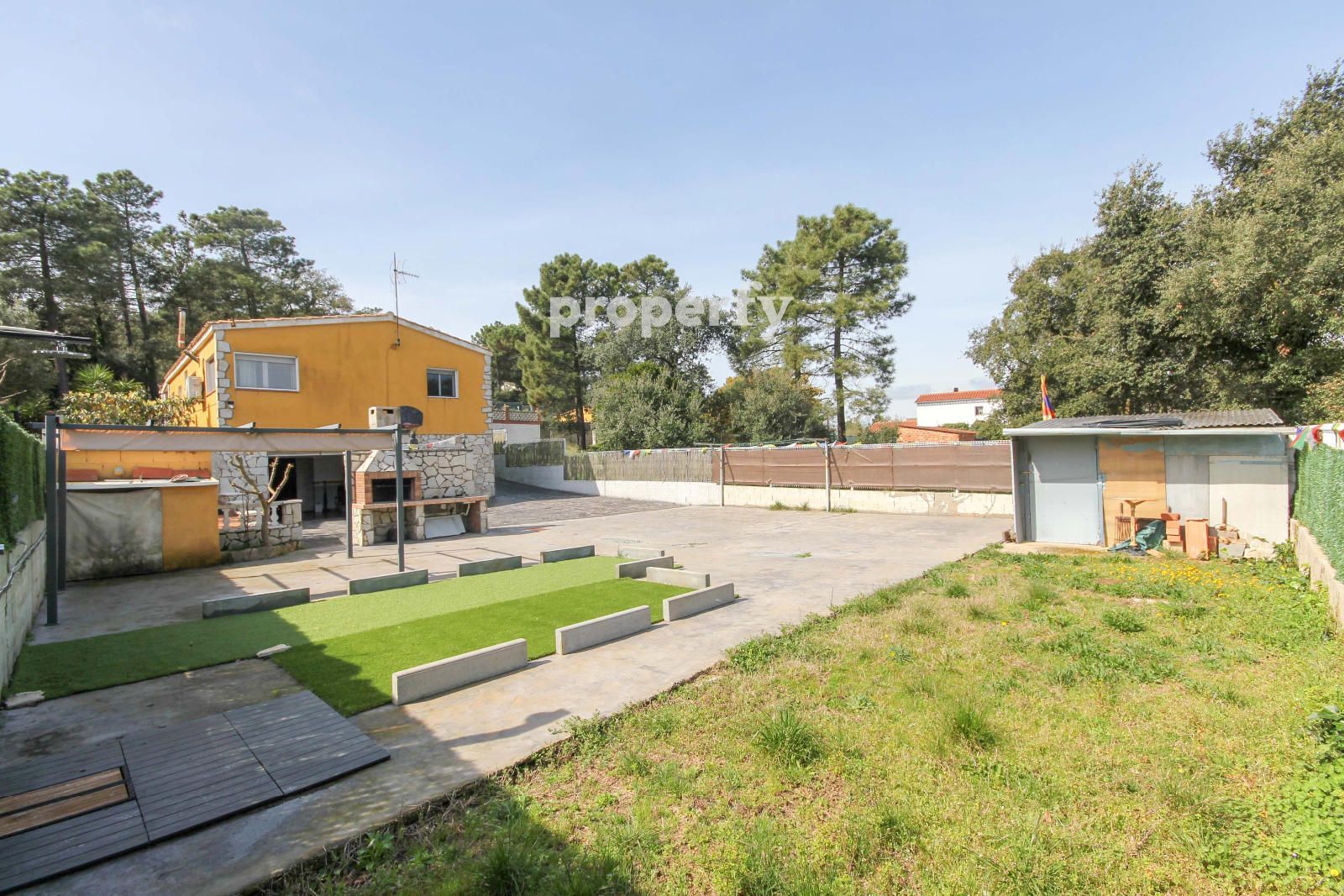 Exterior view of Houses for sale in Llagostera  with Air Conditioner and Oven