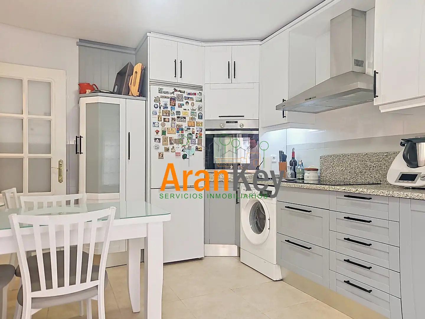 Cocina de Casa o chalet en venta en Aranjuez con Aire acondicionado, Calefacción y Jardín privado