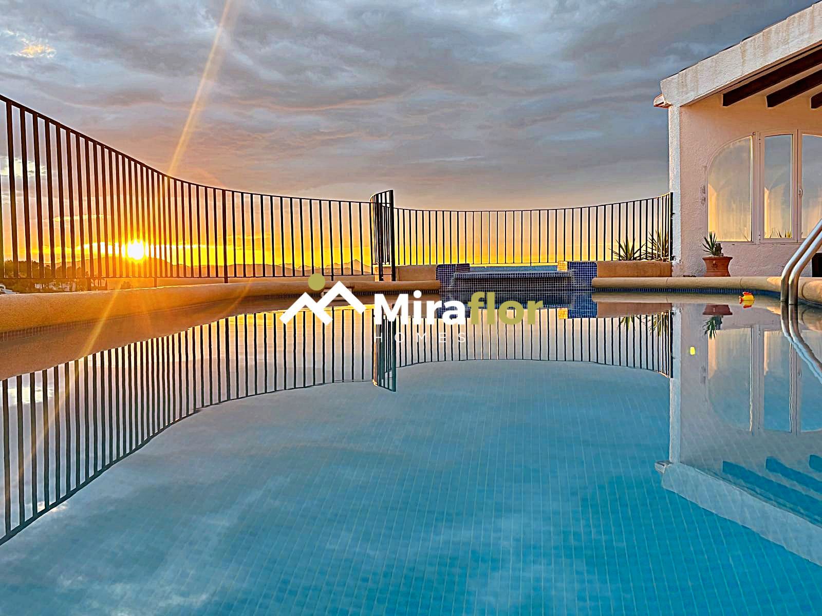 Swimming pool of House or chalet for sale in Pego  with Air Conditioner, Heating and Private garden