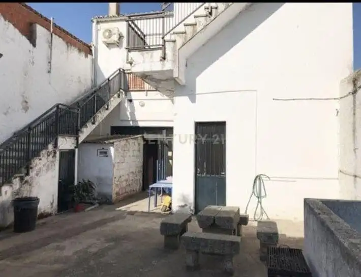 Vista exterior de Local en venta en Trujillo