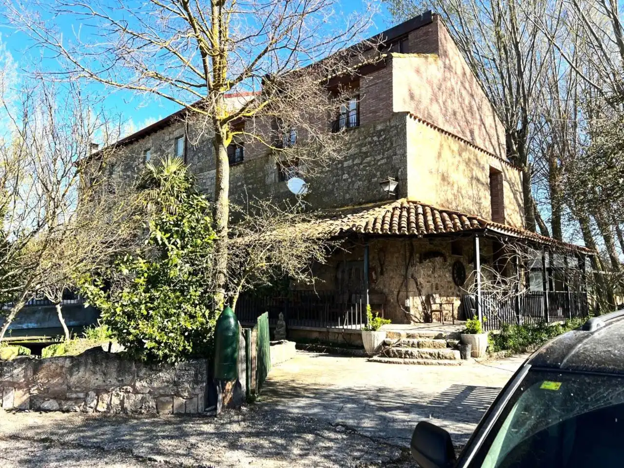 Vista exterior de Casa o chalet en venta en Frandovínez