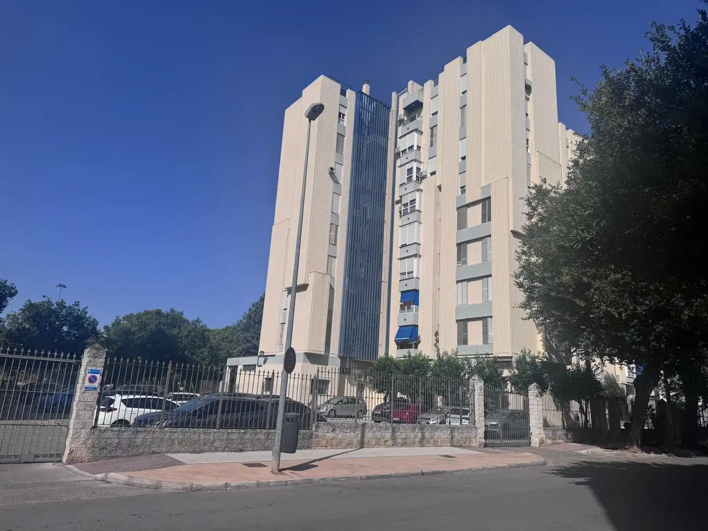 Appartamento con ascensore in affitto a La Plata, imagen 6