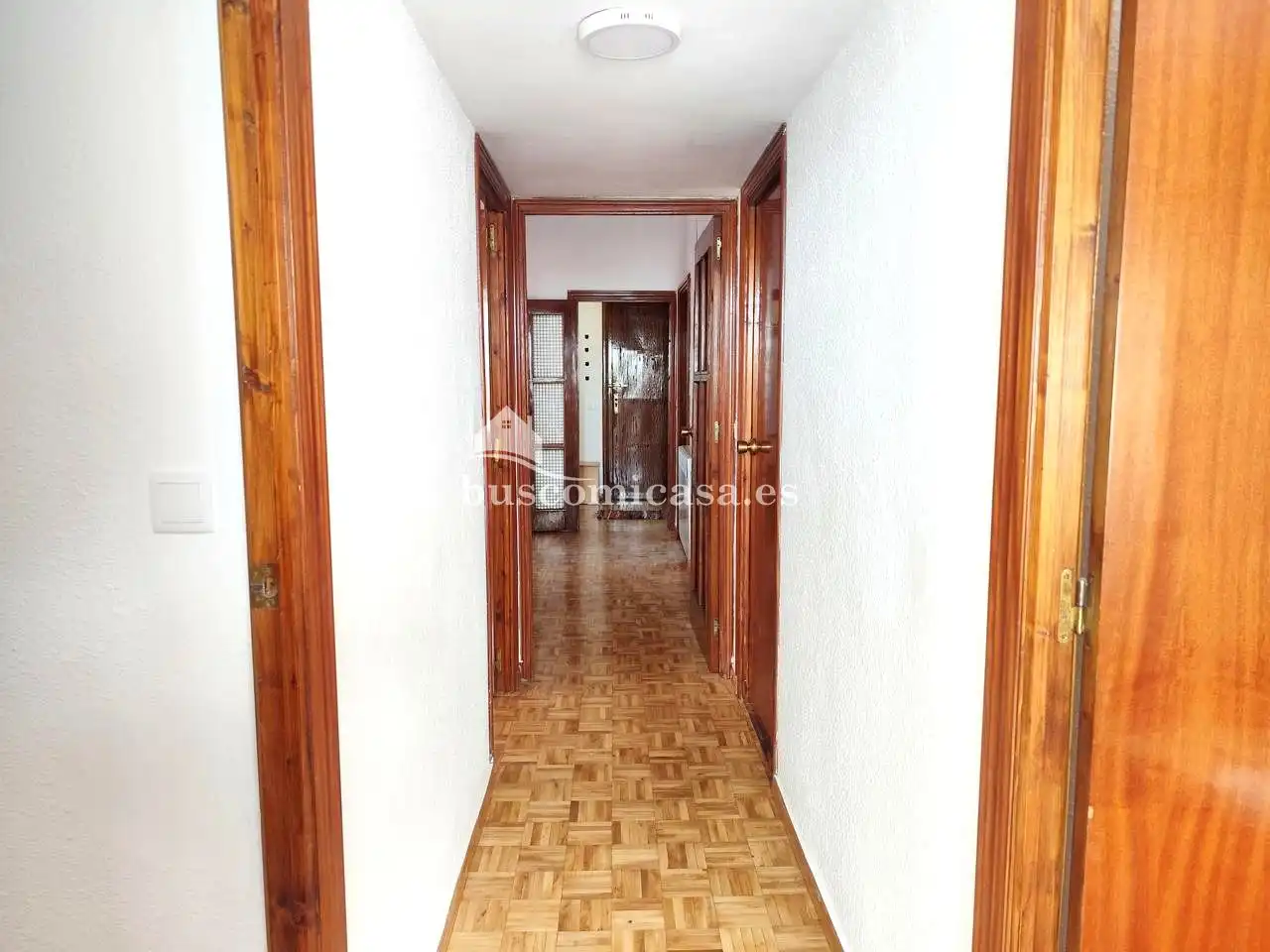 Room in Ruiz Jiménez, Avda de Madrid - Pº de la Estación