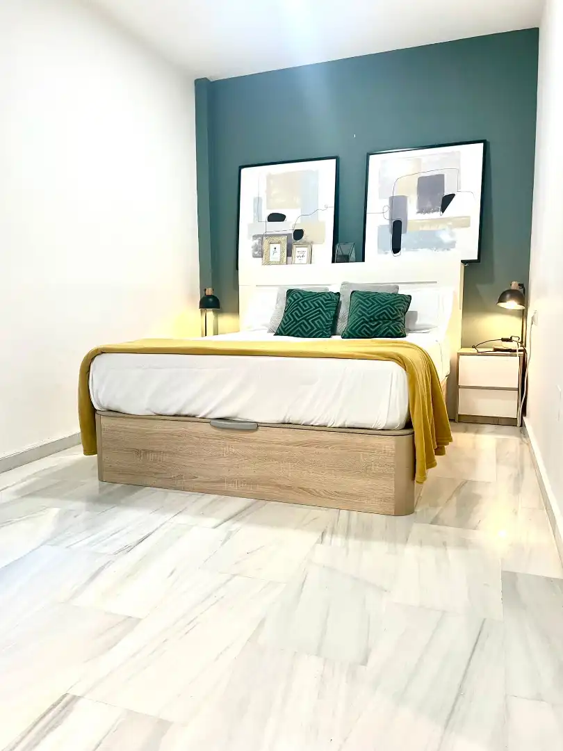 Schlafzimmer von Wohnung zur Miete in Centro