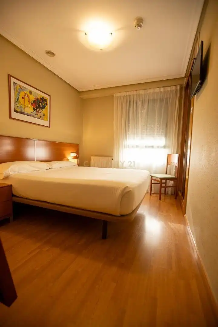 Habitación de Edificio en venta en Miranda de Ebro