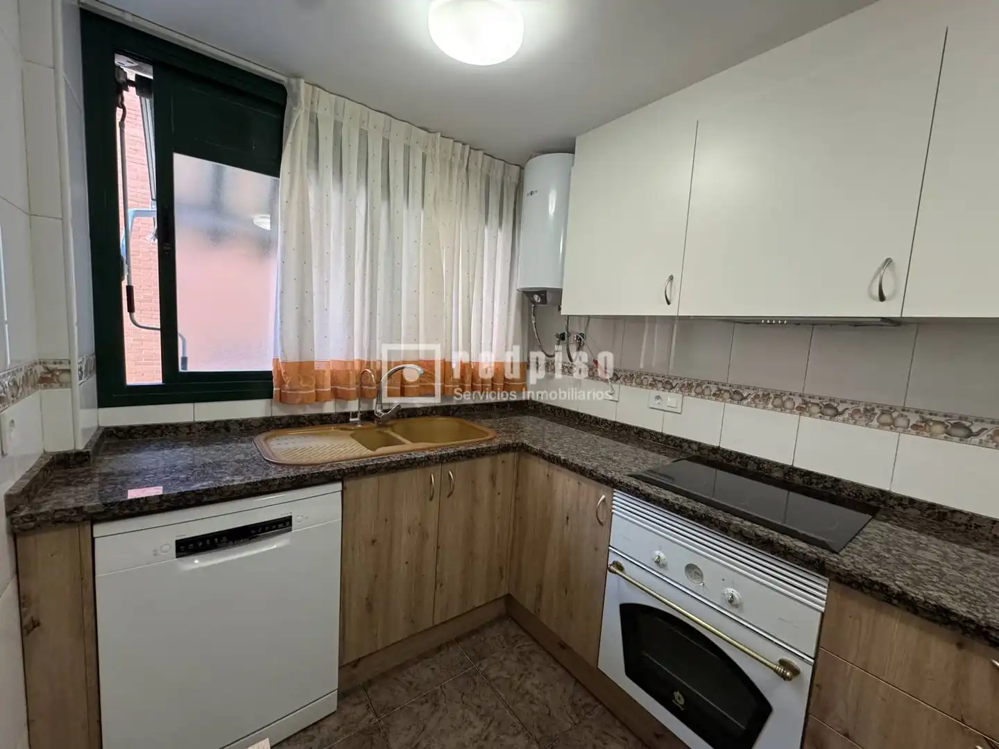 Kitchen of Flat for rent in Valencia  with Air Conditioner, Heating and Private garden