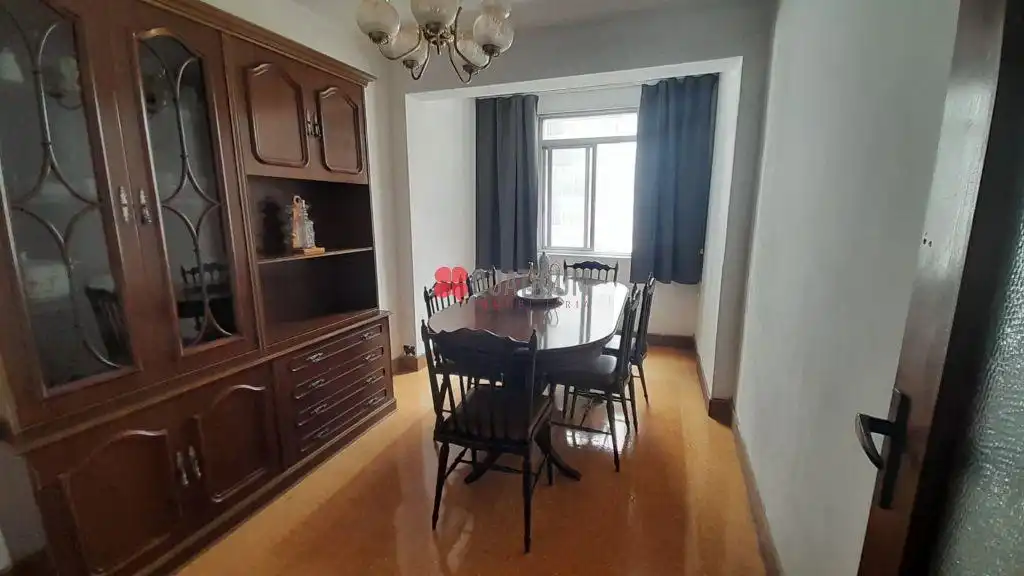 Comedor de Piso en venta en Santiago de Compostela  con Calefacción