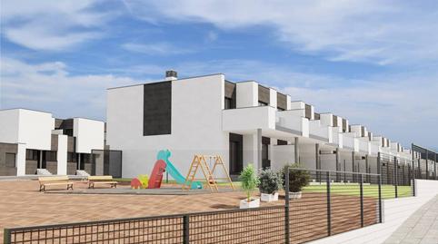 Foto 4 de Casa adosada en venta en Avenida de Los Arenales, 110, El Casar, Guadalajara