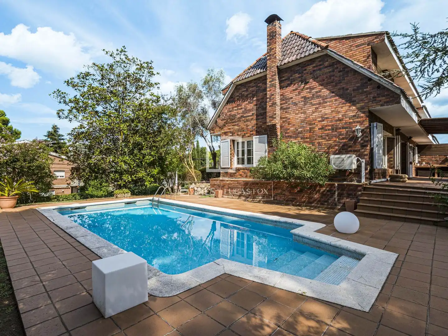 Chalet con piscina en alquiler en Valldoreix, imagen 2