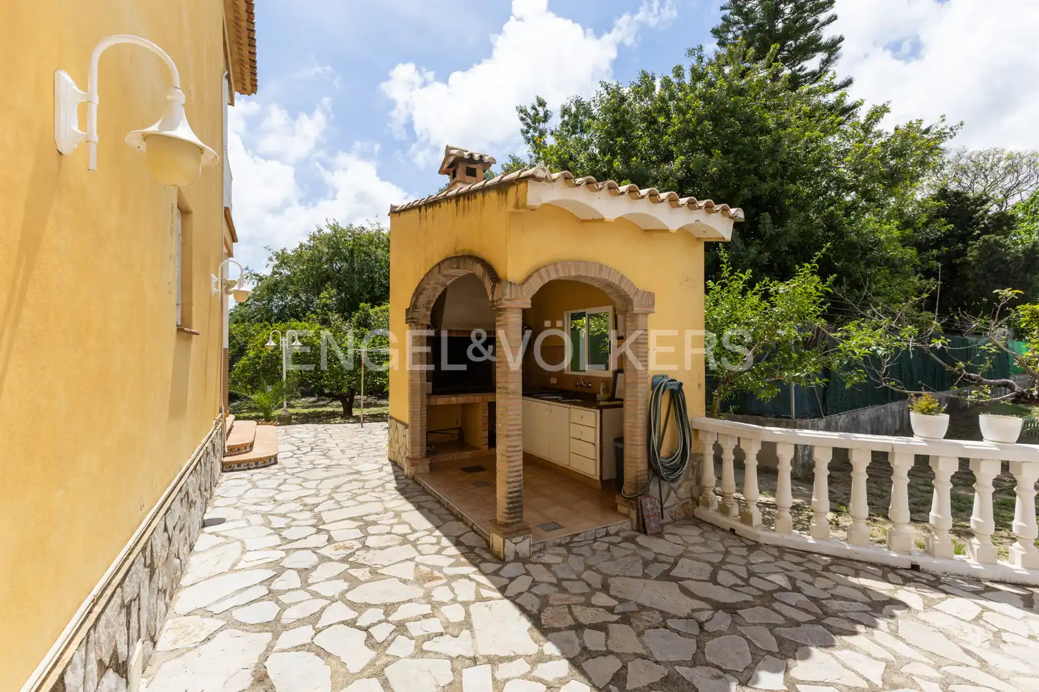 Vista exterior de Finca rústica en venta en Piles con Aire acondicionado, Calefacción y Jardín privado