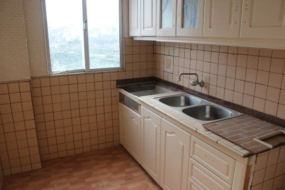 Flat for sale in C/ Gobernador Marín Acuña, Miller