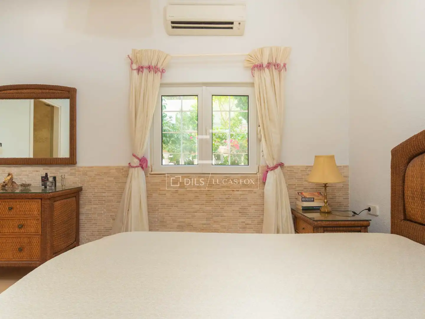 Schlafzimmer von Country house zum Verkauf in Sant Josep de sa Talaia mit Klimaanlage, Privatgarten und Terrasse