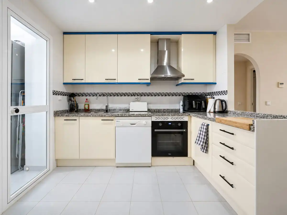 Apartament amb piscina en venda a La Duquesa, imagen 16